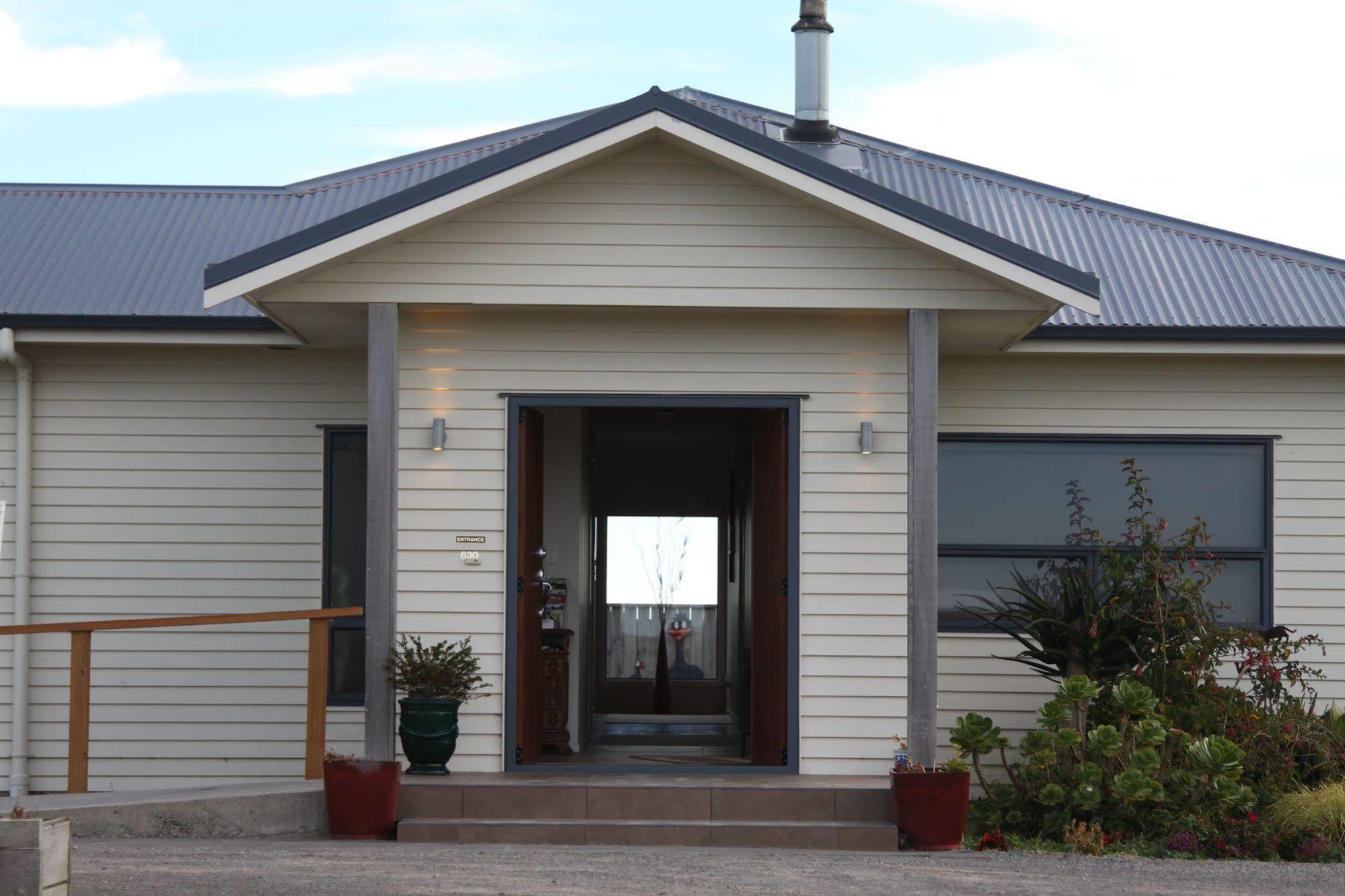 Richmond Farm Lodge New Plymouth Exterior photo